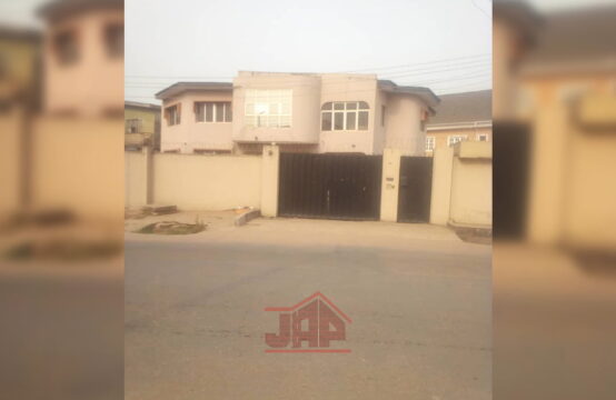For Sale: A 5-Bedroom Detached House with BQ and 3 Nos of Shops